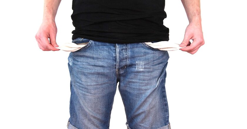 Počet uchazečů o oddlužení v posledních měsících klesá