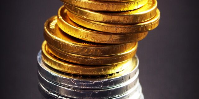 Guvernér ČNB Rusnok si loni vydělal více než tři miliony