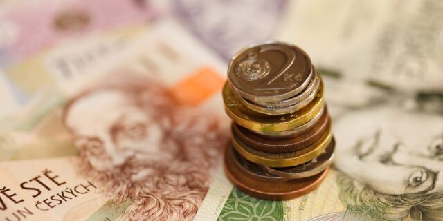 Banky k 18. září přijaly 401 000 žádostí o odklad splátek