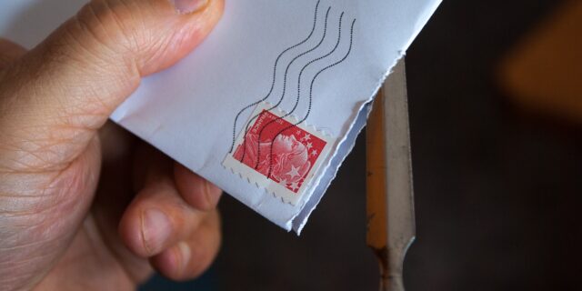 Pošta získá podpisem nové smlouvy s ČSOB miliardy korun navíc