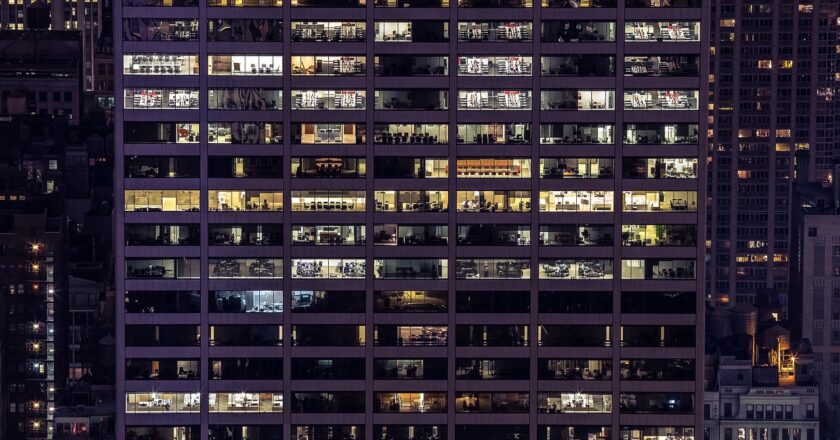 Stát vede zatím jen ekonomickou válku proti nám, občanům