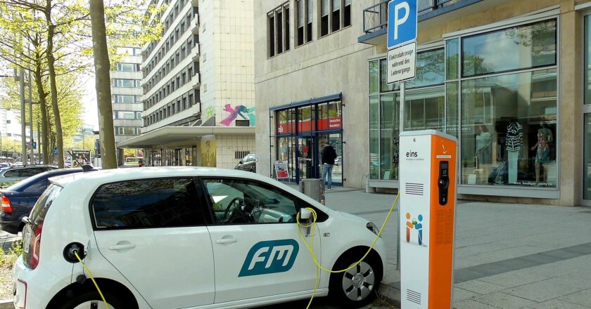Naprostá nereálnost masového používání elektromobilů