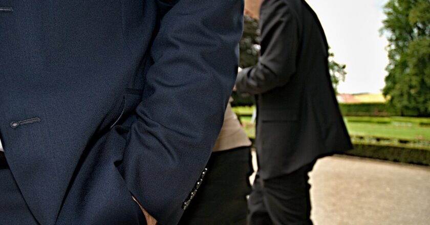 Úředníci ministerstva měli způsobit škodu za čtyři a půl miliardy