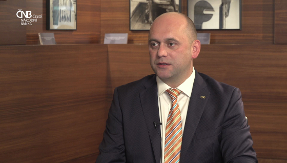 Veřejnost se případné ztráty ČNB obávat nemusí (uvnitř video)