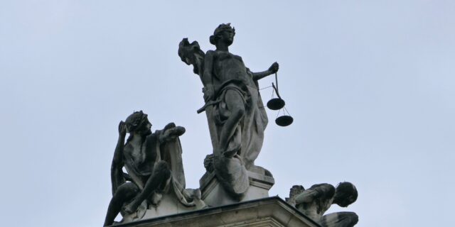 Ukrajinští uprchlíci mohou využívat i bezplatnou právní pomoc