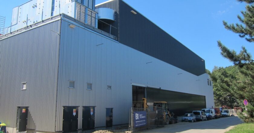 Odboráři tvrdě požadují vyšší mzdy i přes pokles zisku firmy