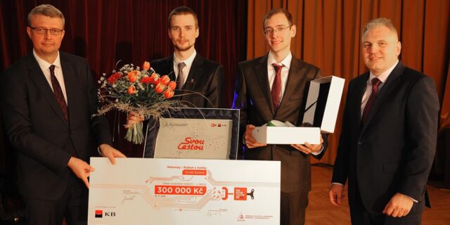 Nezávislost nelze vykoupit žádným korporátním lízátkem