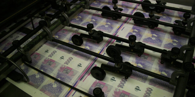 Čtveřice největších bank asi dosáhne rekordního zisku