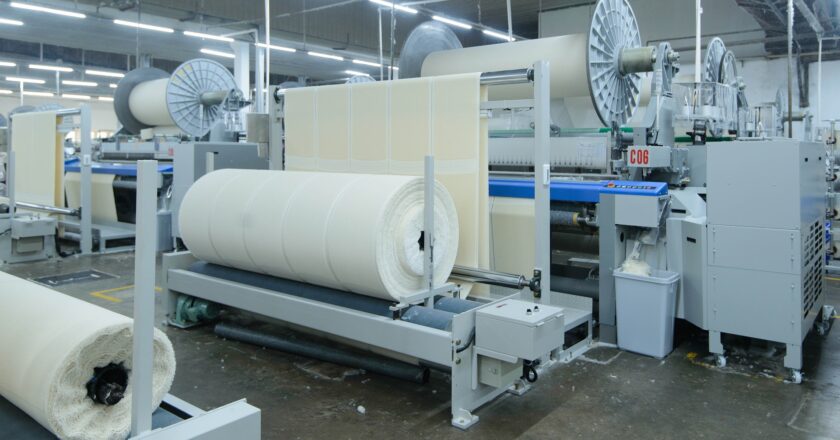 Přes polovinu firem neplatí daň z příjmů, jejich podíl ale klesá