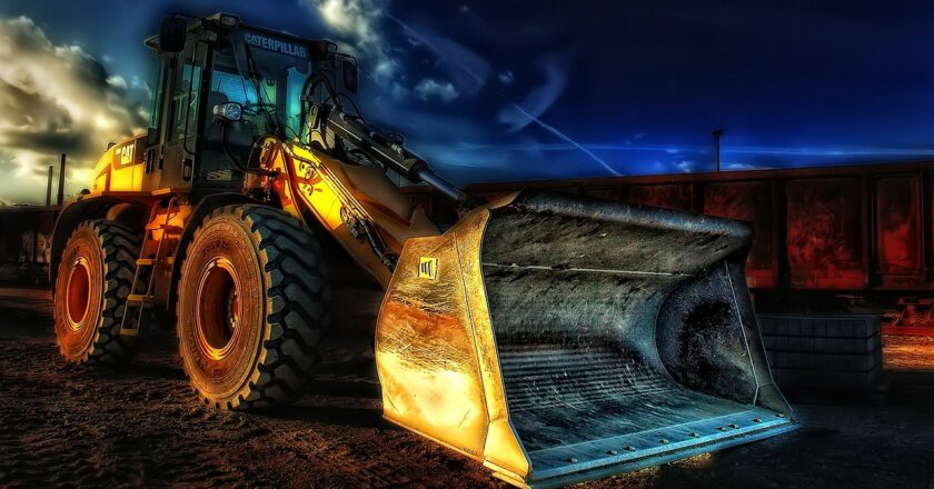 Průmysl v říjnu rostl dvouciferným tempem díky automobilkám