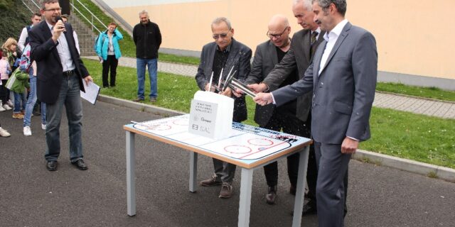 Kuberovy Teplice si ušetřily miliardu, budou stavět zimní stadion