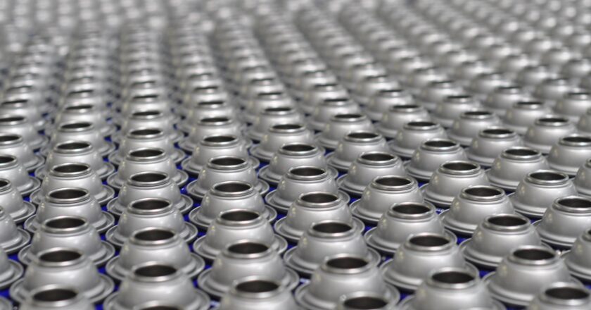 Export zpomalí růst kvůli silnější koruně i nedostatku pracovníků