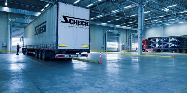 Plocha nových hal a skladů v Česku loni vzrostla o čtvrtinu