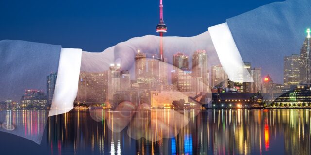 Přestávají české státní dluhopisy lákat zahraniční investory?