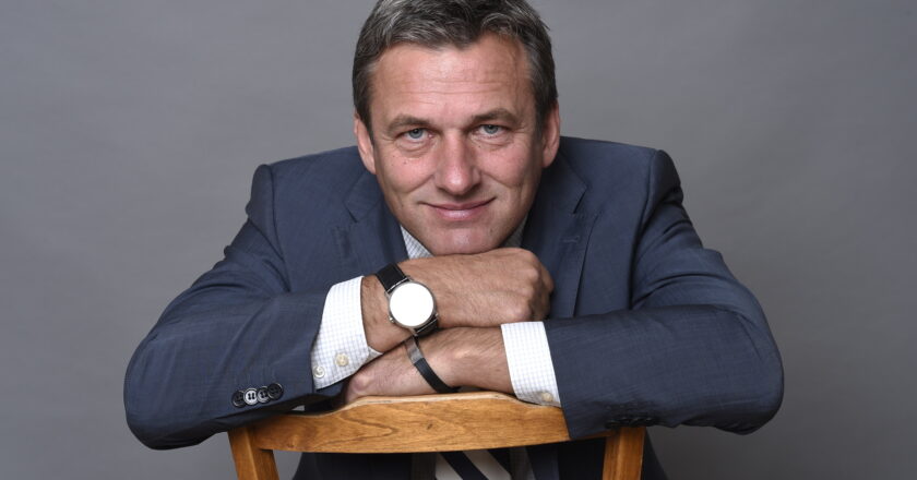 Je cítit, že v devadesátých letech se fakt pracovalo a nepolitikařilo