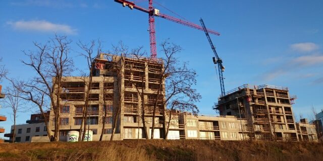 Neradostný stav českého stavebnictví ovlivňuje i ceny bytů