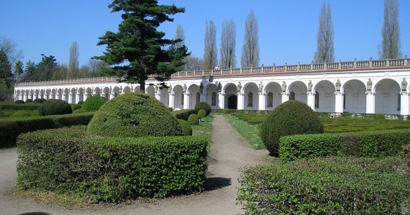 Tři miliardy půjdou na opravy památek i rekonstrukci motoráku