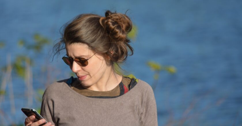 Aukce mobilních tarifů má opět stejný scénář, operátoři nedorazili