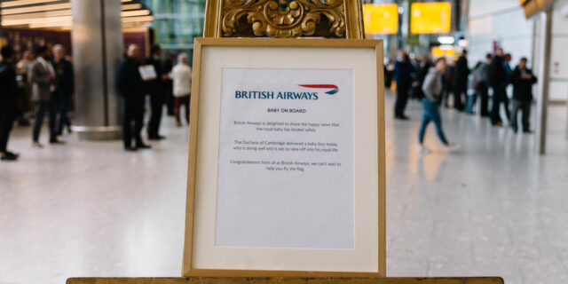 O narození malého prince se dozvěděli i cestující v oblacích