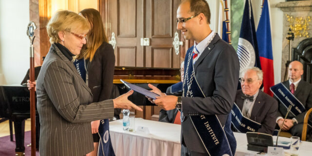 Online studium vytlačuje tradiční formy vzdělávání