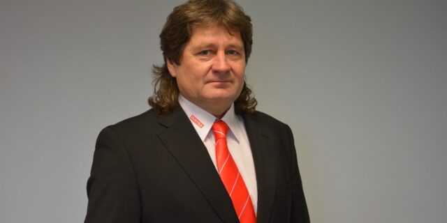 Prodali jsme s kolegou kupónové knížky a začali podnikat (I)