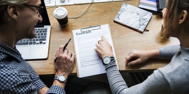 Poslanci chtějí zrušit osvobození příspěvku na životní pojištění