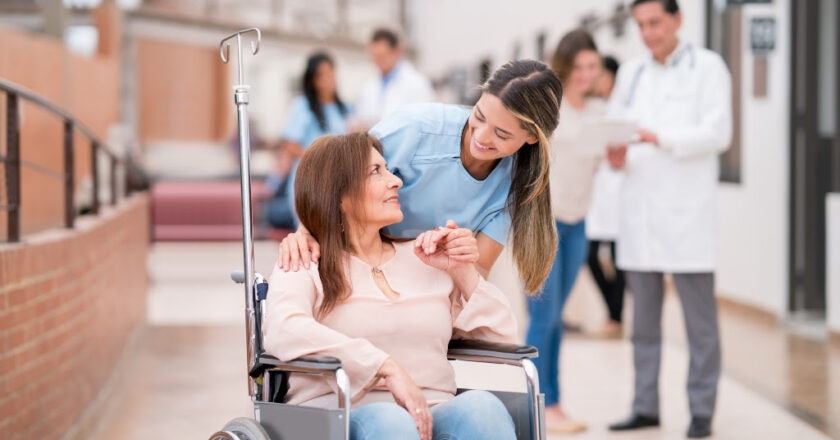 MPSV nepočítá s růstem ceny sociálních služeb, kterou platí lidé