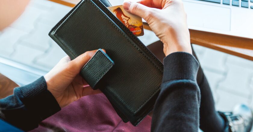 Novela umožní lépe informovat klienty při přeměně banky