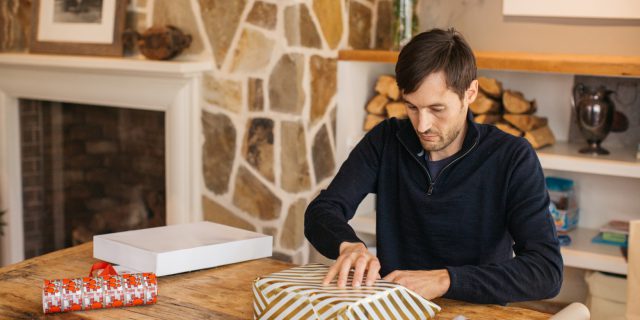 Češi letos chtějí na Vánocích ušetřit, v průměru plánují utratit 12 tisíc korun