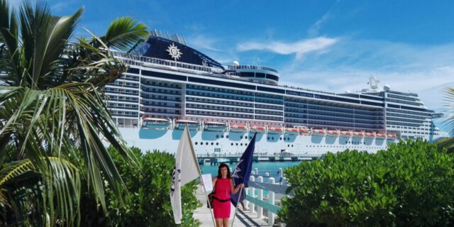 Na plavbách nám místní ukazují i život v nejchudších vesničkách