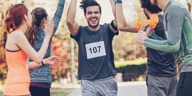 Jeden den v roce se Česko zahalí do modré barvy. V Praze tento den podpoří běžci na charitativním běhu „Česko Běží Modře“ 