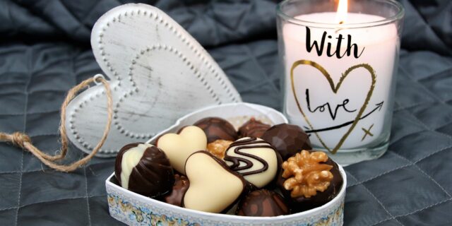 Mužům se do oslav Valentýna nechce, ženy by naopak rády slavily