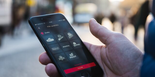 Prazdroj má aplikaci, která naviguje do hospod a ukazuje výhody