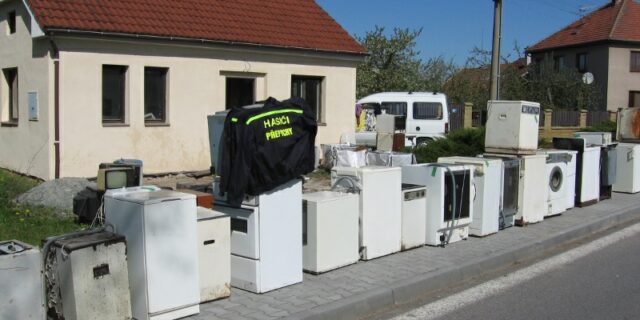 Už patnáct set hasičských sborů pomáhá recyklovat staré elektro