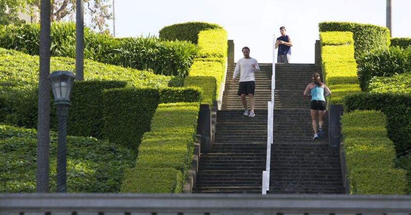 Mládnout se dá zvládnout,  AXA v kampani zdůrazňuje prevenci