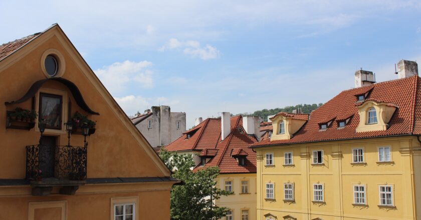 Trh realit se mění. Prodat nemovitost je stále těžší