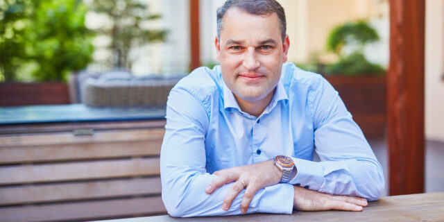 Bývalý guvernér ČNB Mojmír Hampl nastupuje do KPMG