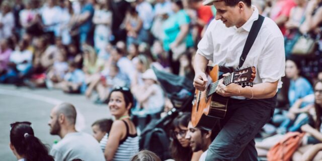 Kulatý stůl: Jaká je nejbližší budoucnost buskingu v Praze?