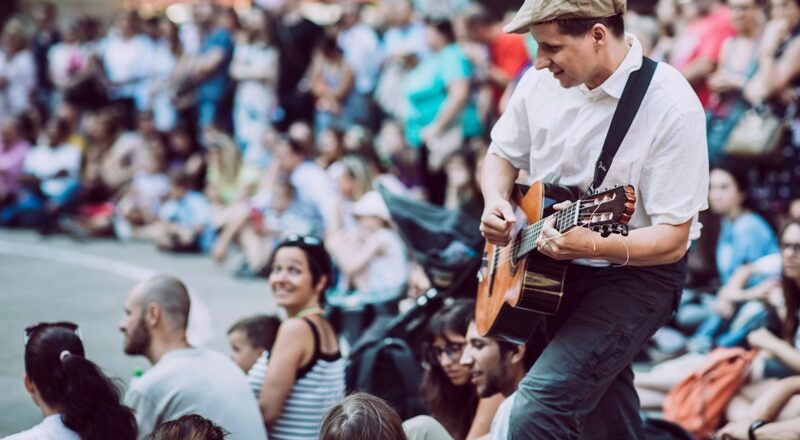 Kulatý stůl: Jaká je nejbližší budoucnost buskingu v Praze?