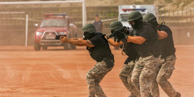 Policie chce nové pravomoci, nově by třeba mohla sestřelit dron