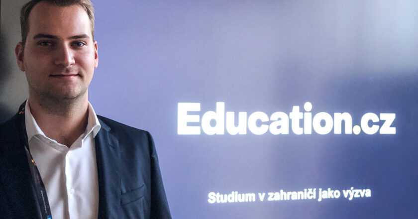 Naši studenti nejsou ze škol připravení na dnešní zrychlující se svět