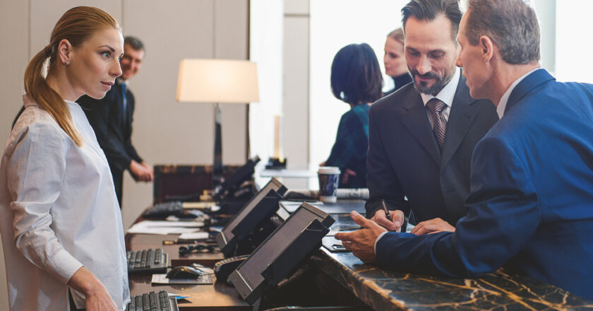 V sektoru HoReCa změnilo zaměstnání čtyřicet tři procent zaměstnanců