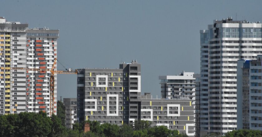 Ceny nemovitostí v Česku dosahují úrovně západní Evropy. Příjmy ale stále výrazně zaostávají