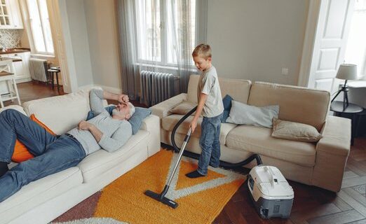 Dluhy domácností u bank v září vzrostly na 1,831 bilionu korun