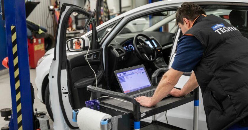 Pandemie zásadně změní trh s ojetinami, do pěti let se každé desáté auto prodá on-line