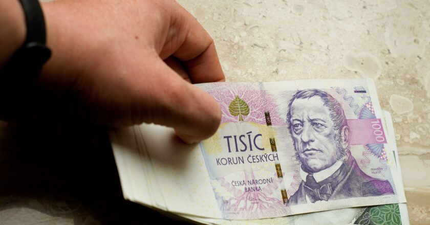 Spokojenost zaměstnanců v České republice klesá, globální trend je opačný