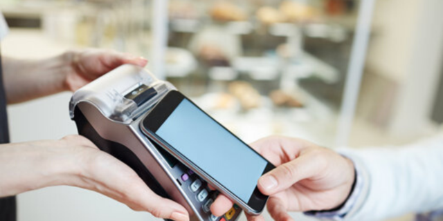 Jak digitální peněženky a nové technologie mění způsoby placení