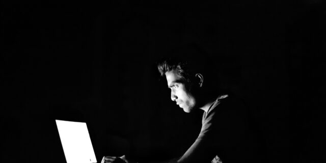 ČBA: Krádeže osobních dat a s tím související útoky na klienty bank rapidně narůstají