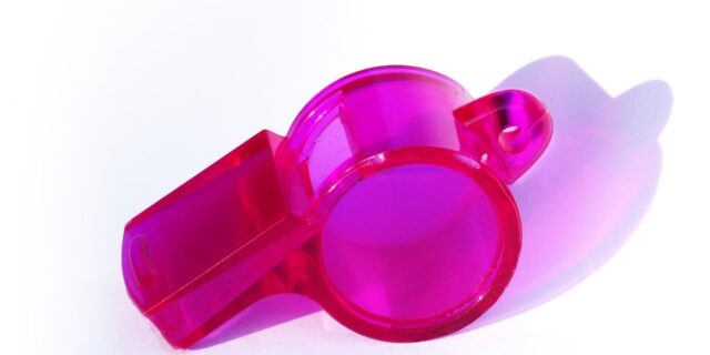 Horší než nemotivovaný oznamovatel je oznamovatel přemotivovaný