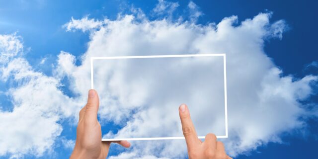 Migrace českých firem do cloudu pokračuje. Čeho se obávají a co je pravda?